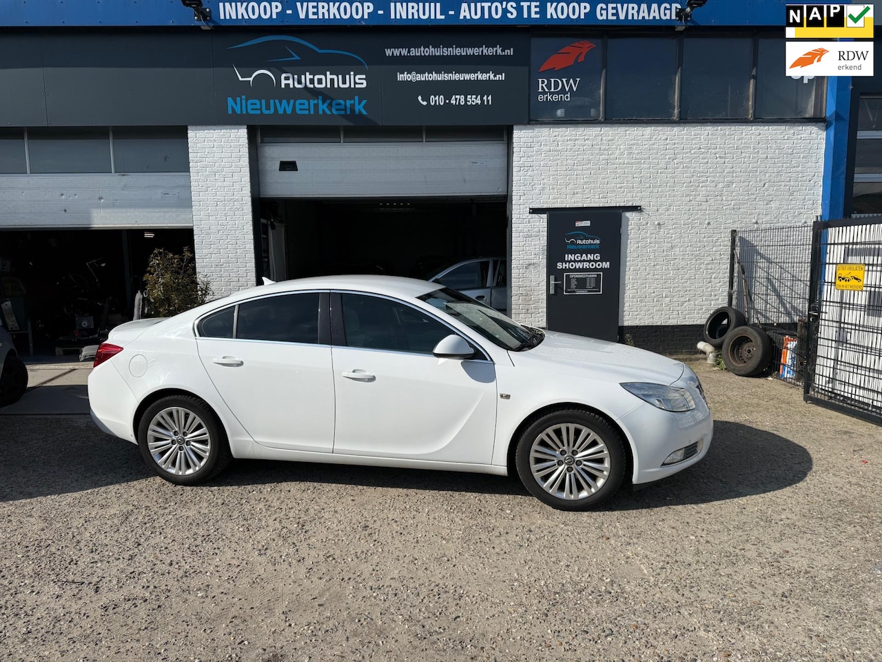 Opel Insignia - 1.4 Turbo EcoFLEX Business+ met NAP en een ruime APK!!! - AutoWereld.nl