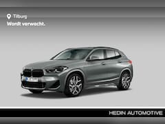 BMW X2 - xDrive25e High Executive | Driving Assistant | M Sportpakket | Glazen Panoramadak | Harman
