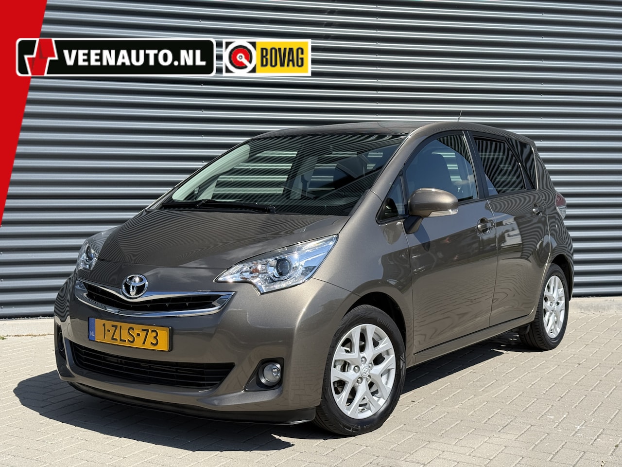 Toyota Verso S - 1.3 VVT-i Automaat Camera/Navigatie/Panorama dak - AutoWereld.nl