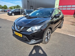 Nissan Qashqai - 1.5 dCi N-Connecta 1e eigenaar Pano Nap Apk 01-26