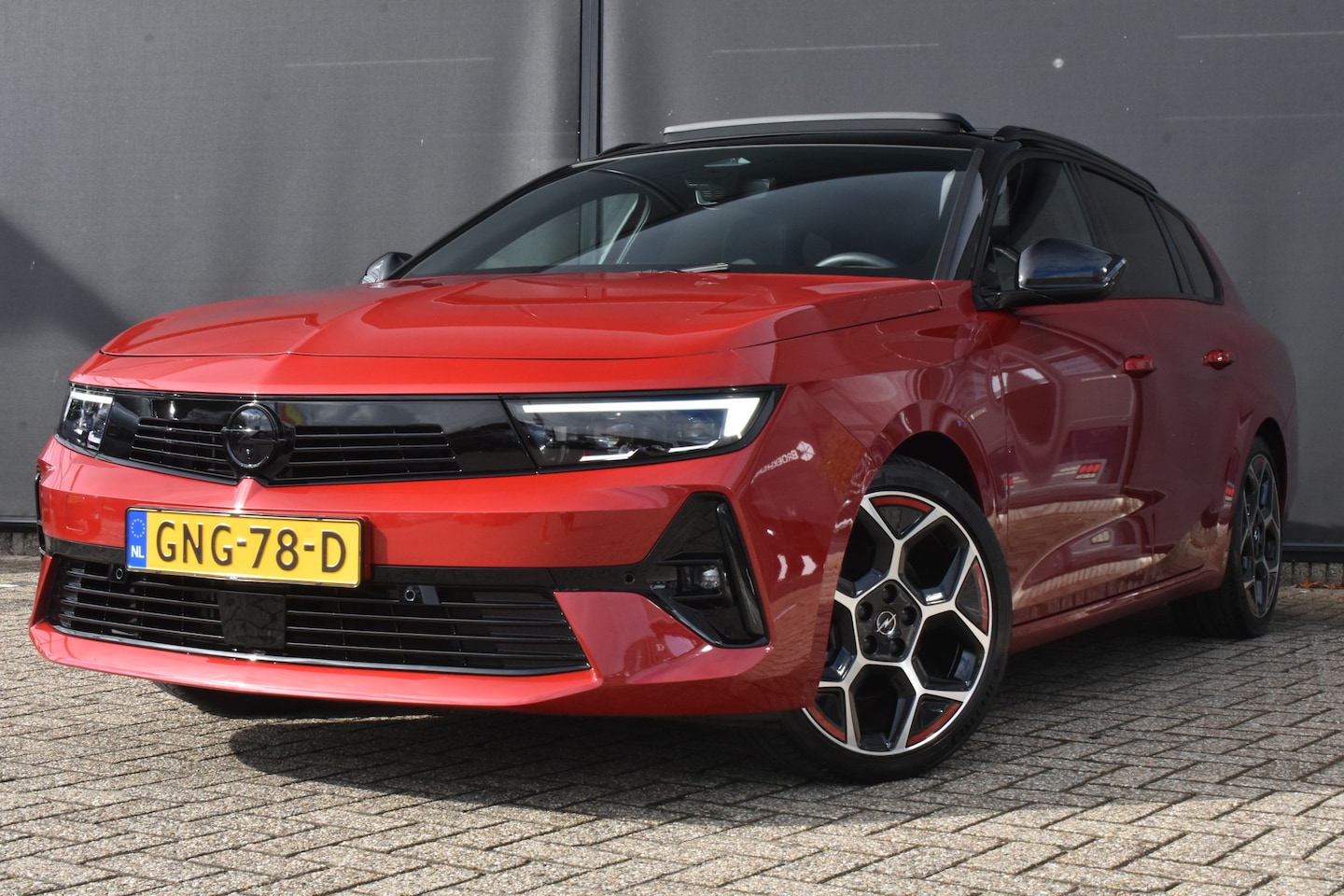 Opel Astra Sports Tourer - 1.2 Turbo Hybrid GS 136pk Automaat | Schuif-/Kanteldak | Elektr. Achterklep | 360 Camera | - AutoWereld.nl