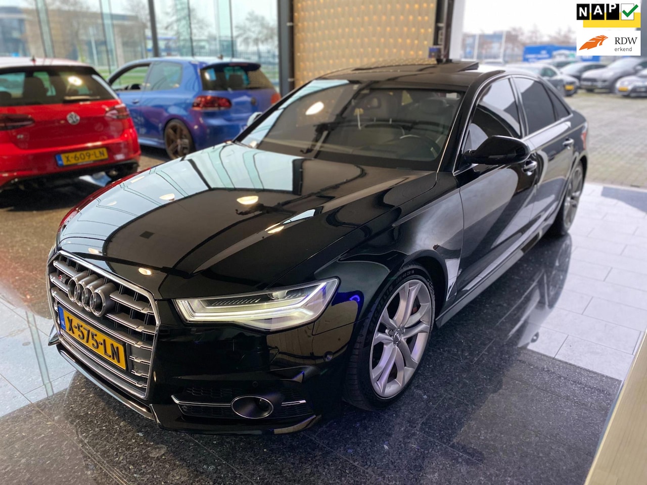Audi A6 Limousine - 4.0TFSI S6 Limousine 2015 Akrapovic Facelift! Vol opties 550PK - AutoWereld.nl