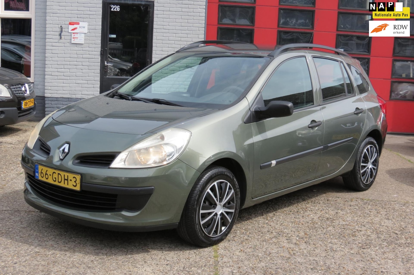 Renault Clio Estate - 1.2 TCE Expression 1.2 TCE Expression ,AIRCO , - AutoWereld.nl