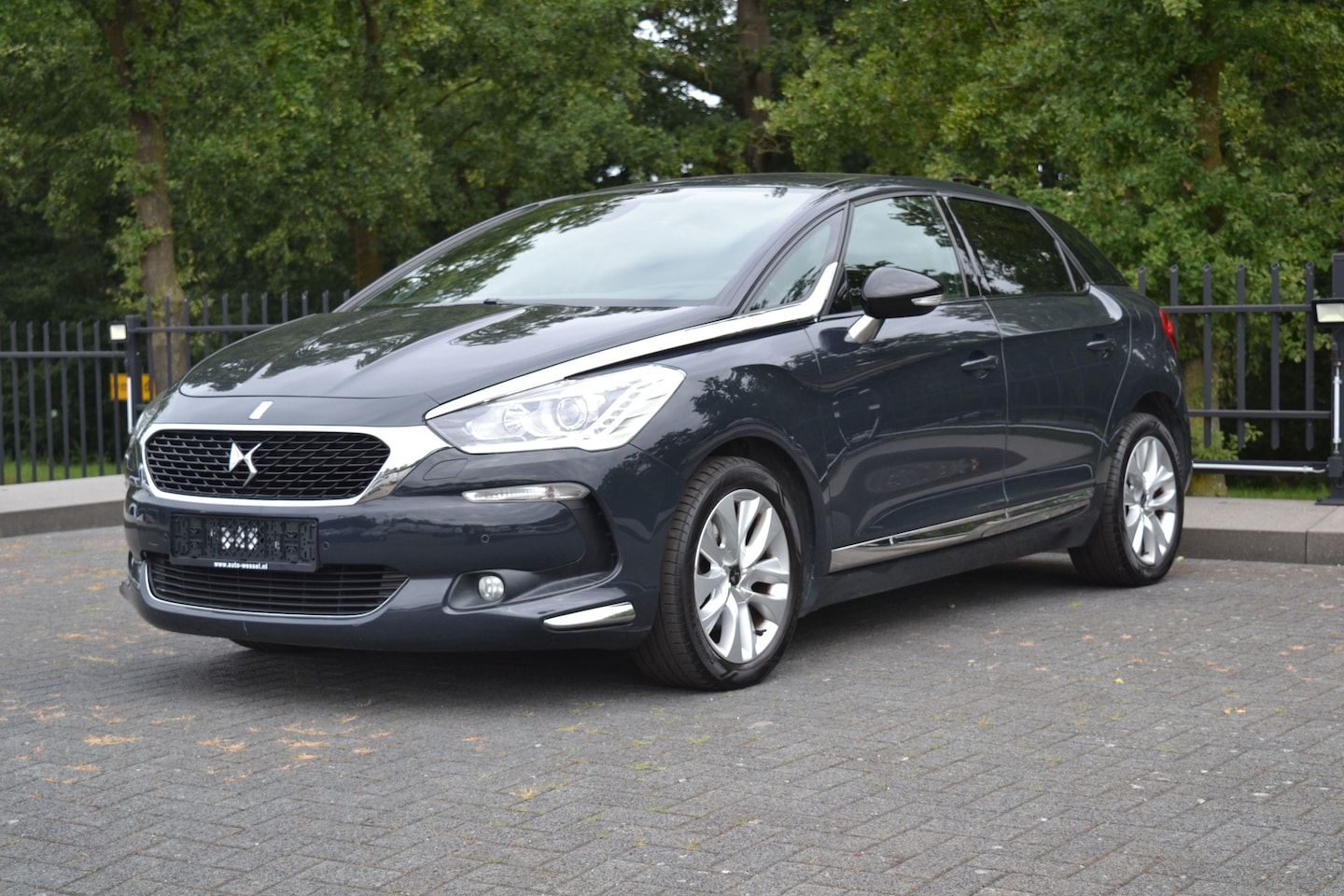 DS 5 - 1.6 Business Executive | Navi | Climate | Stoelverw. | Cruise | Camera - AutoWereld.nl