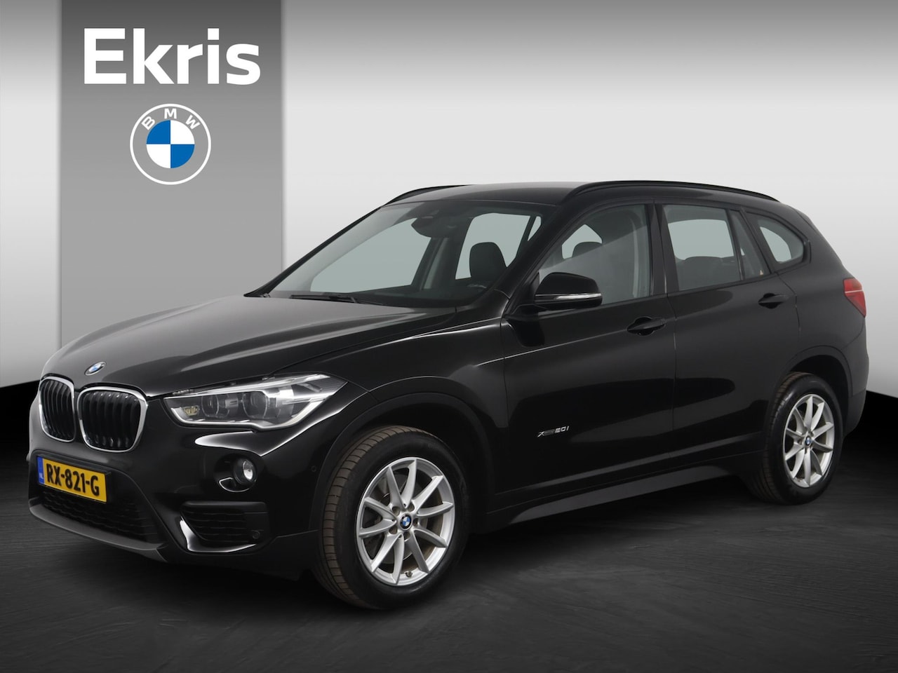 BMW X1 - xDrive20i High Executive | 4x4 | Trekhaak | lederen Sportstoelen | Head-Up Display | LED-k - AutoWereld.nl