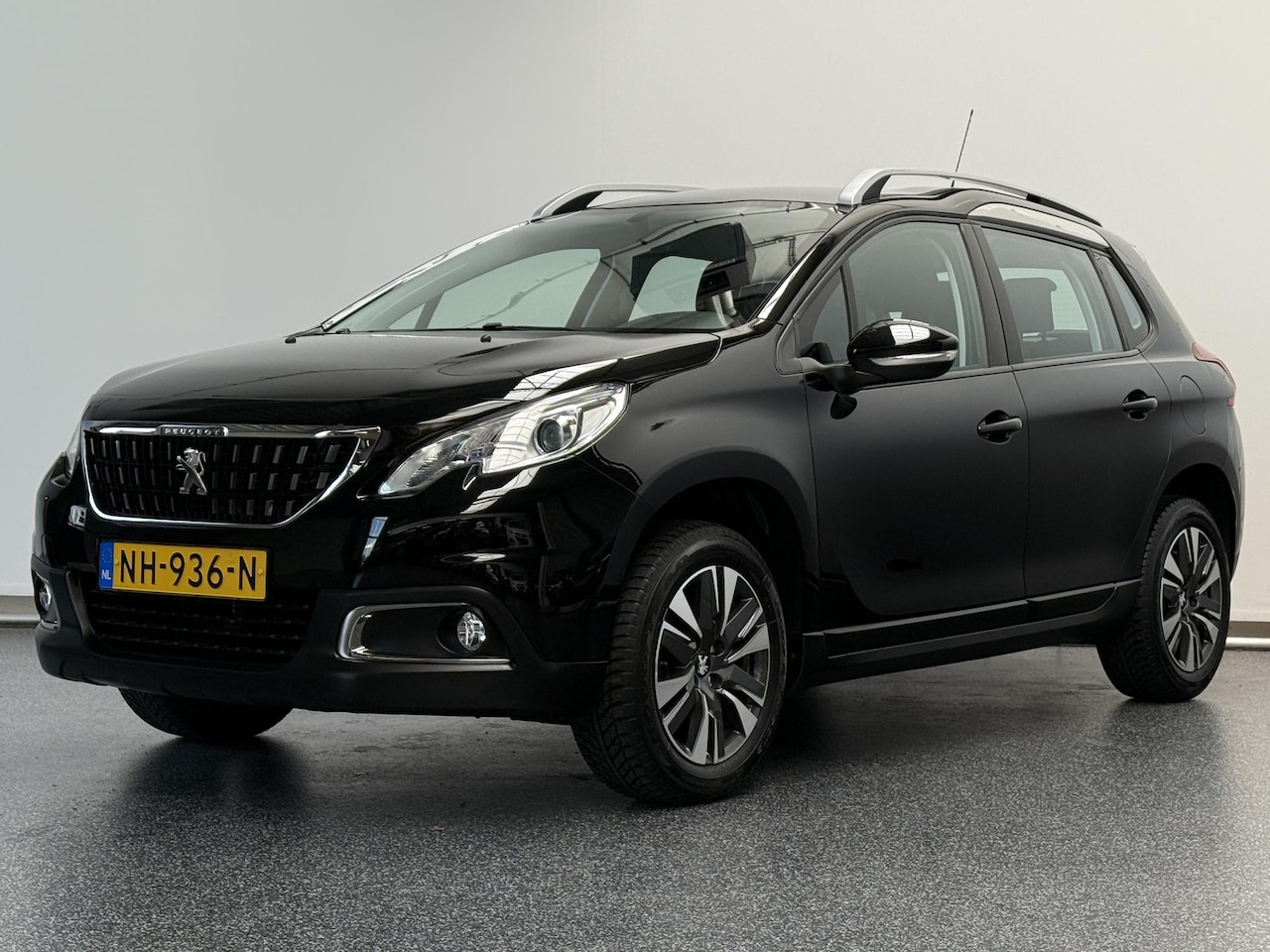 Peugeot 2008 - 1.2 PureTech Blue Lion | Apple Carplay | Airco | Cruise | NL Auto - AutoWereld.nl