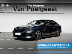 BMW i5 - Sedan eDrive40 M Sport Edition | M Sport Pro | Travel Pack | Comfort Pack | Trekhaak | 22k
