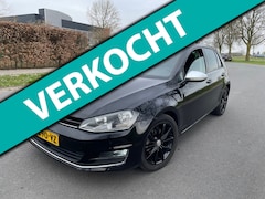 Volkswagen Golf - 1.6 TDI Connected Series NAVI/CLIMA/APK