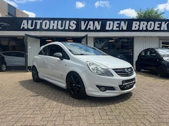 Opel Corsa - 1.4-16V Color Edition OPC-Line Airco Lmv Elek Pakket Nw Apk Spoiler Pakket