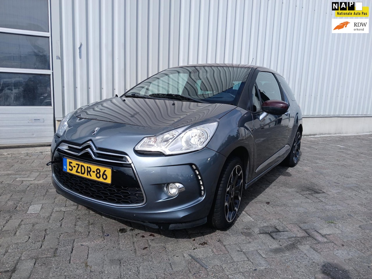 Citroën DS3 - 1.6 THP Sport Chic MOTOR DEFECT!!! - AutoWereld.nl