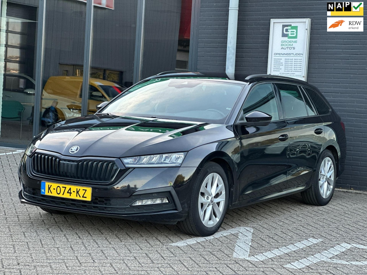 Skoda Octavia Combi - 1.0 e-TSI Sport Business1STE EIG/NAVI/LED/NL AUTO NAP!! - AutoWereld.nl