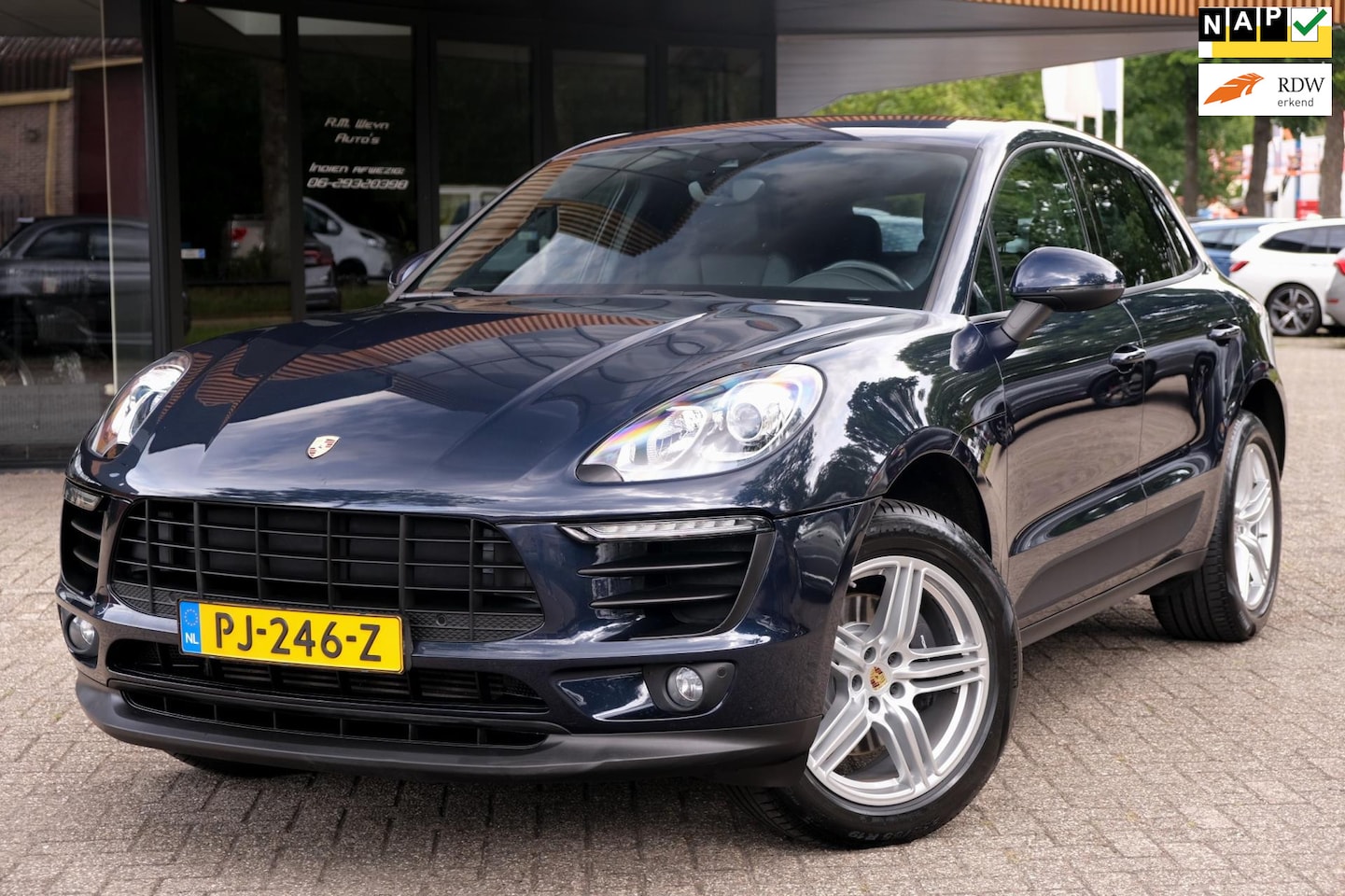 Porsche Macan - 2.0/Dealeronderhouden/Achteruitrijcamera/Alcantara - AutoWereld.nl