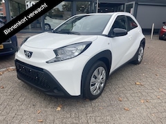 Toyota Aygo X - 1.0 VVT-i MT Play | Apple Carplay/Android Auto | Adaptive Cruise Control | Cruise control