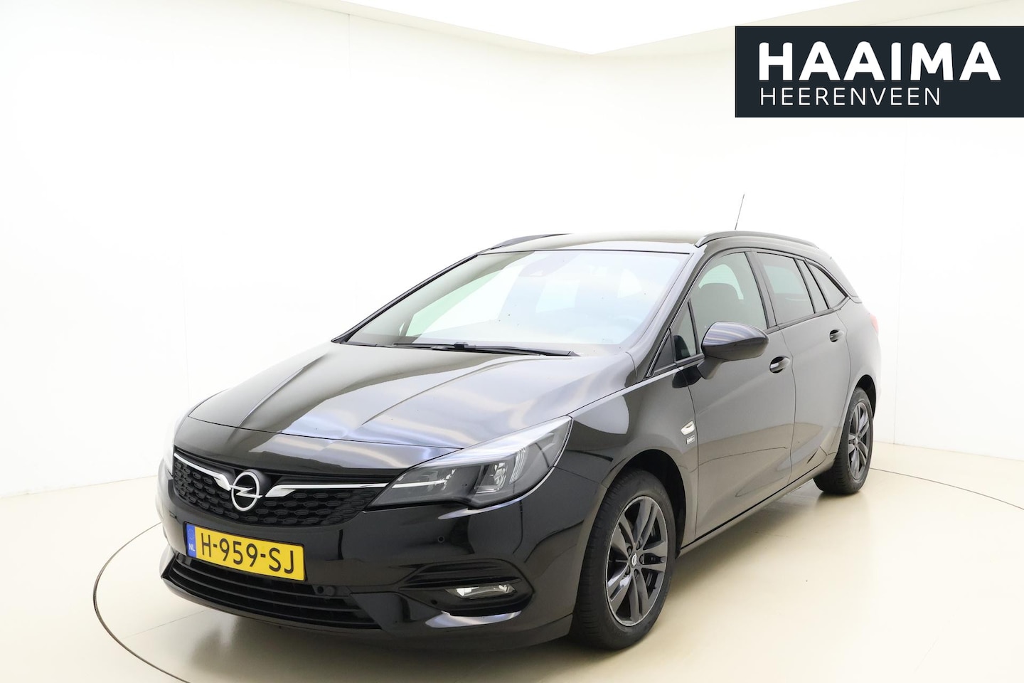 Opel Astra Sports Tourer - 1.2 Edition 2020 130 PK | Navigatie | Climate control | Camera achter | Parkeersensoren | - AutoWereld.nl