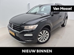 Volkswagen T-Roc - 1.5 TSI Style Business | Automaat | Panoramadak | App Connect | Camera | Stoelverwarming |