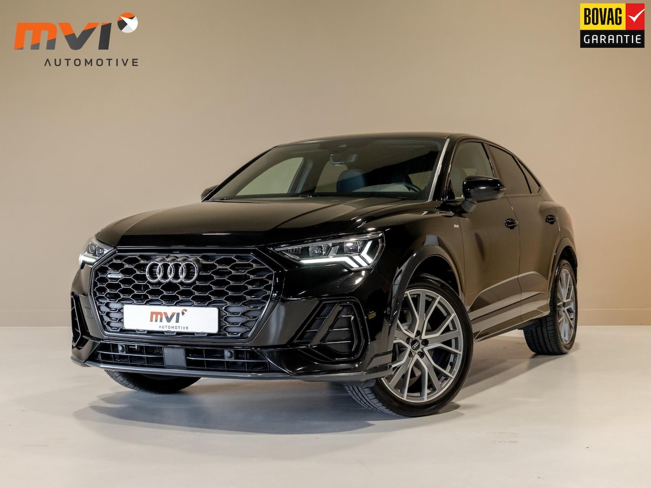 Audi Q3 Sportback - 45 TFSI quattro 2x S-Line / 230pk / Panorama dak / Keyless / B&O / Stoelverwarming / - AutoWereld.nl