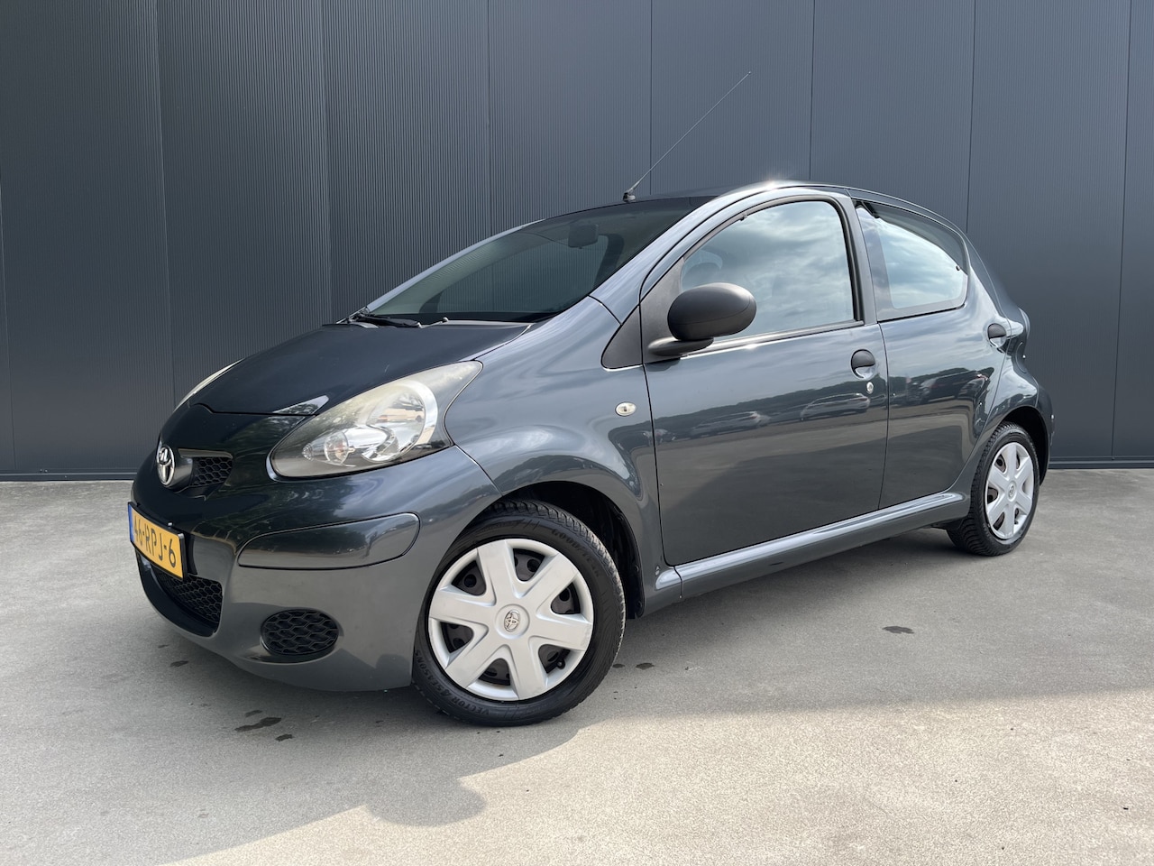 Toyota Aygo - 1.0-12V Access NL AUTO 5 DEURS NIEUWE APK - AutoWereld.nl