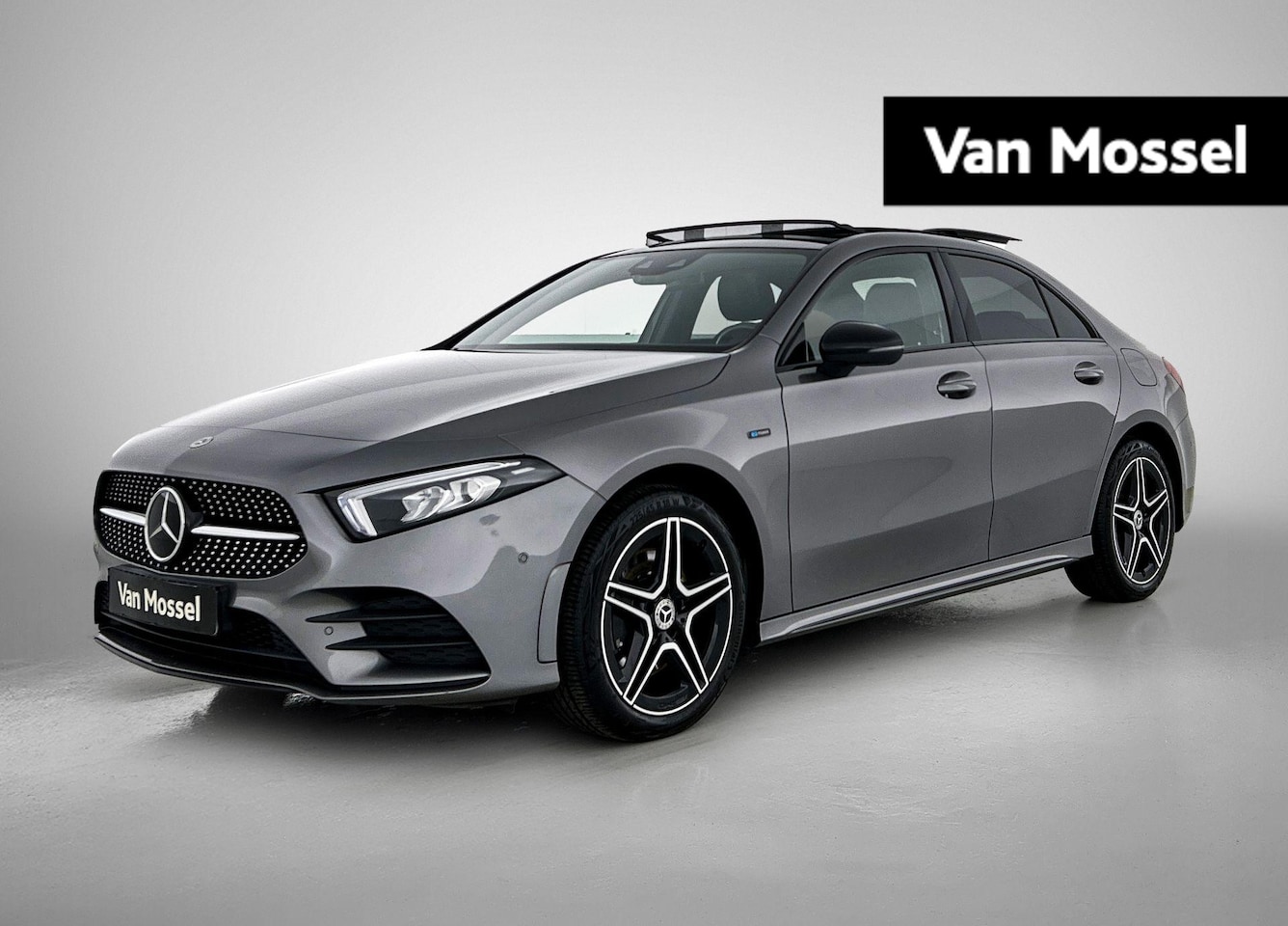 Mercedes-Benz A-klasse - 250 e Business Line | PANORAMA/SCHUIF-KANTELDAK | SFEERVERLICHTING | STOELVERWARMING | ACH - AutoWereld.nl