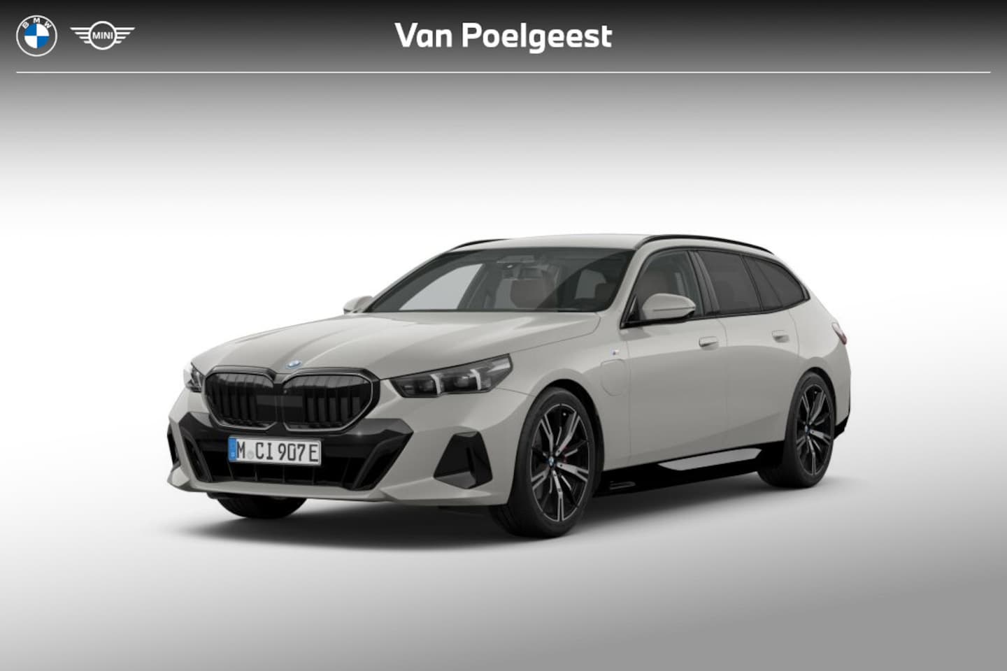 BMW 5-serie Touring - 530e M Sport Edition | M Sport Pro | Innovation Pack | Travel Pack | Comfort Pack | Trekha - AutoWereld.nl