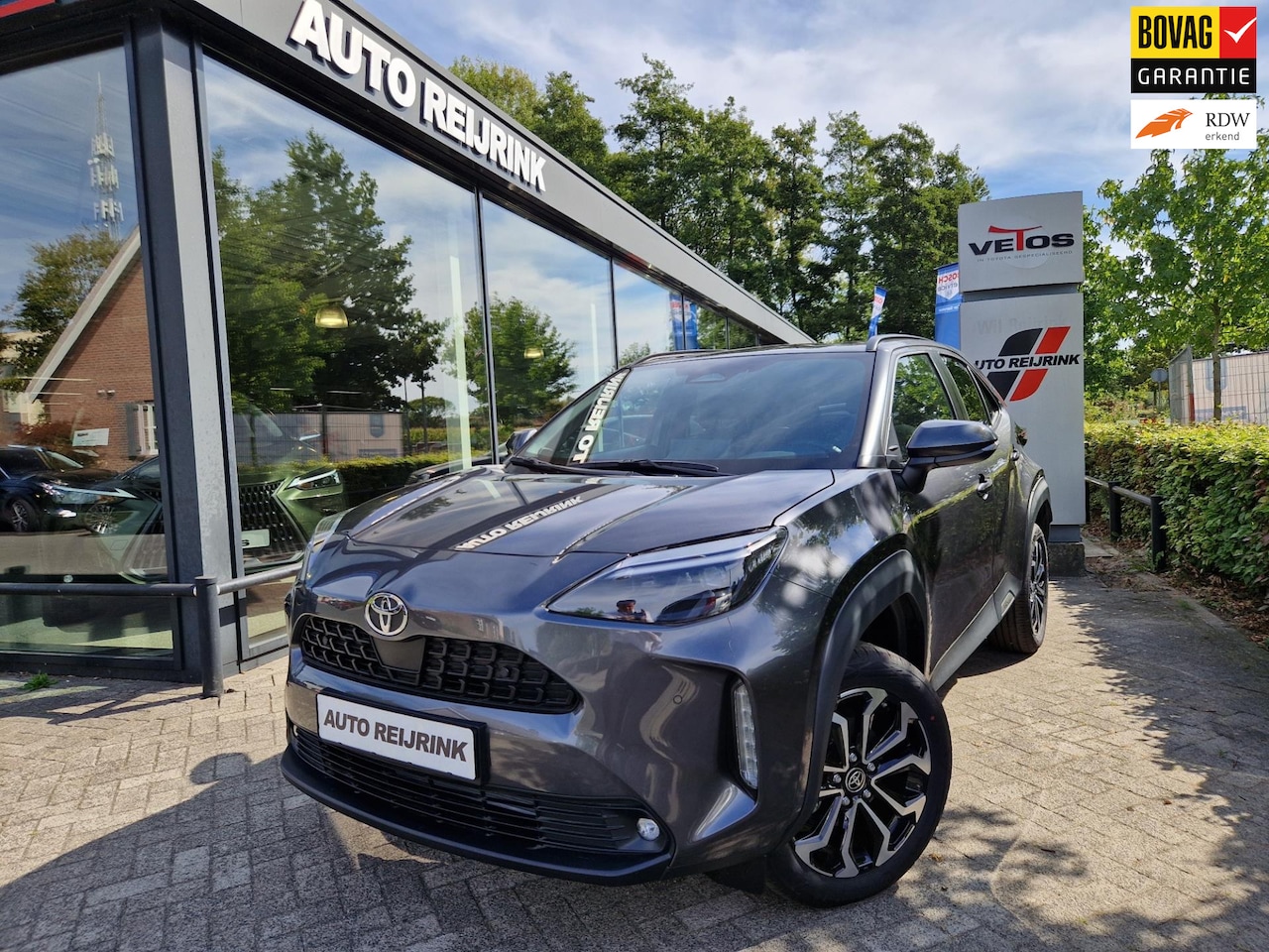 Toyota Yaris Cross - 1.5 Hybrid 115 Dynamic/PARKEERSENSOREN V+A/CARPLAY/STOEL-EN STUURVERWARMING/17"LMV/NAVI - AutoWereld.nl