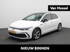 Volkswagen Golf - 1.5 eTSI R-Line Business | Automaat | 150PK | Panoramadak | IQ-Light | Camera | Navigatie