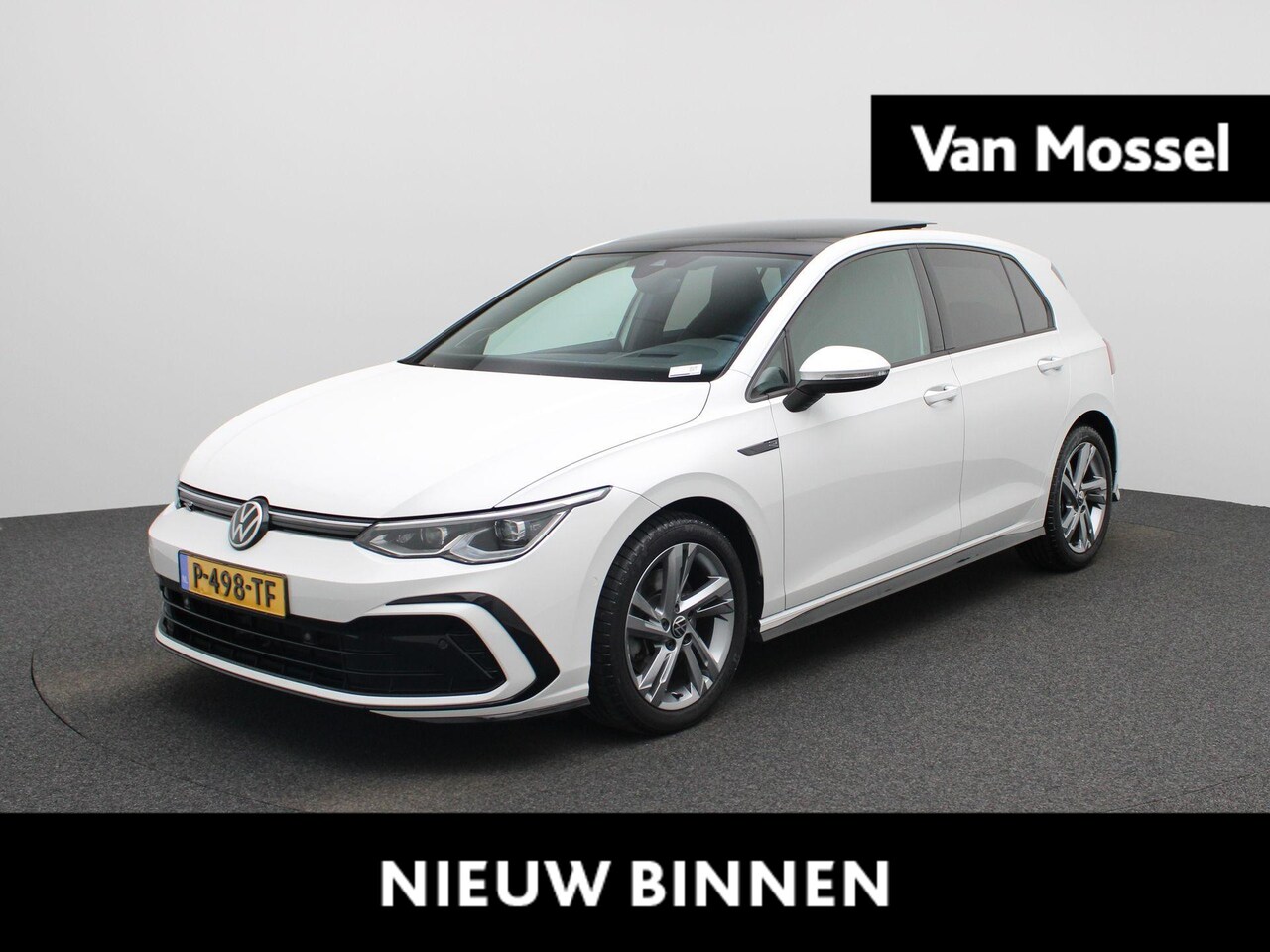 Volkswagen Golf - 1.5 eTSI R-Line | Head-Up Display | Panoramadak | IQ-Light | Camera | Navigatie | Lichtmet - AutoWereld.nl