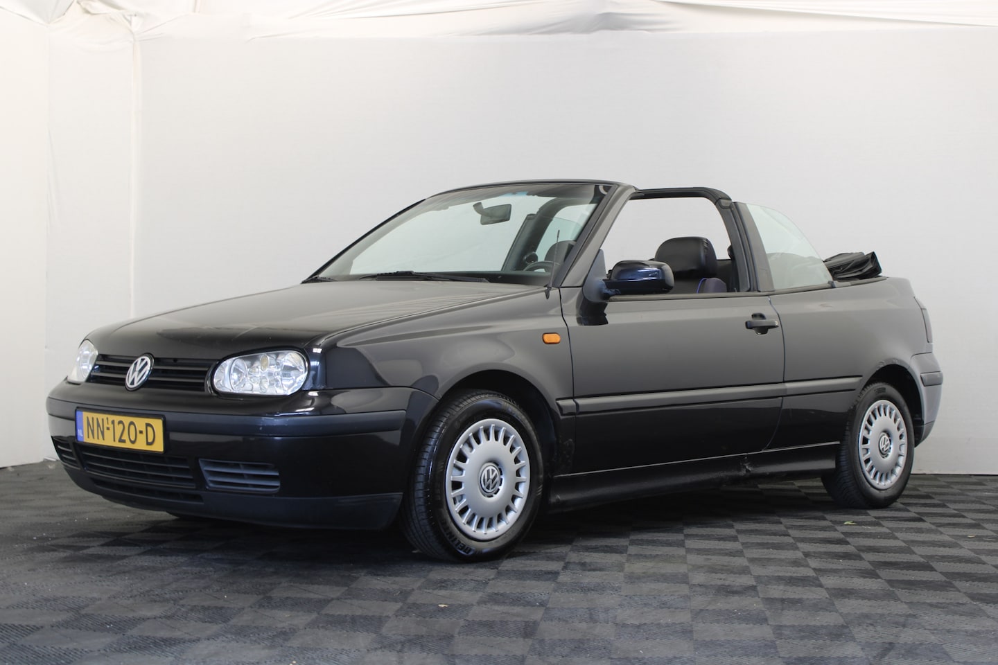 Volkswagen Golf Cabriolet - 1.8 Trendline 1.8 Trendline - AutoWereld.nl