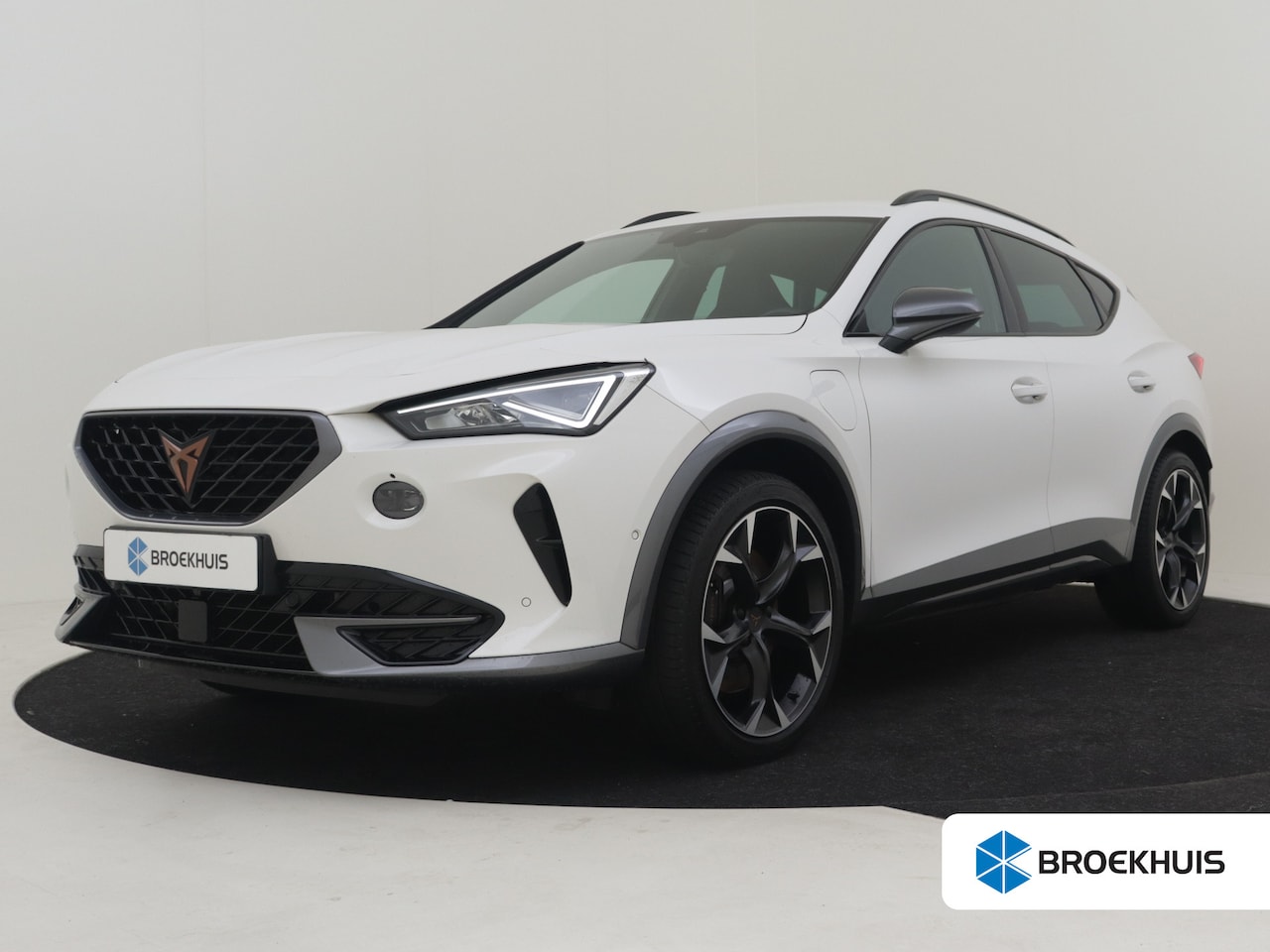 CUPRA Formentor - 1.4 e-Hybrid VZ Performance Dodehoekdetectie | Keyless| App connect | Navigatie | Adaptief - AutoWereld.nl