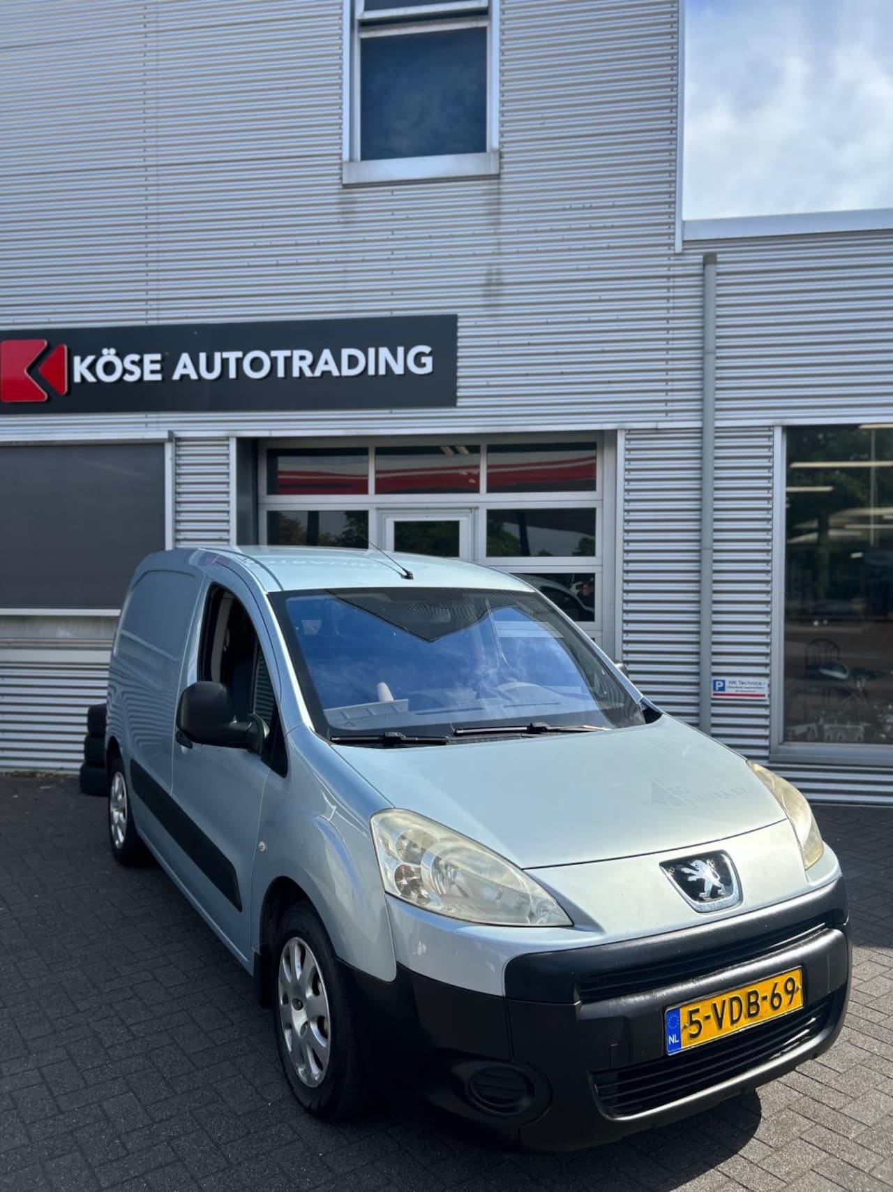 Peugeot Partner - 120 1.6 HDI L1 XR AIRCO NW APK - AutoWereld.nl