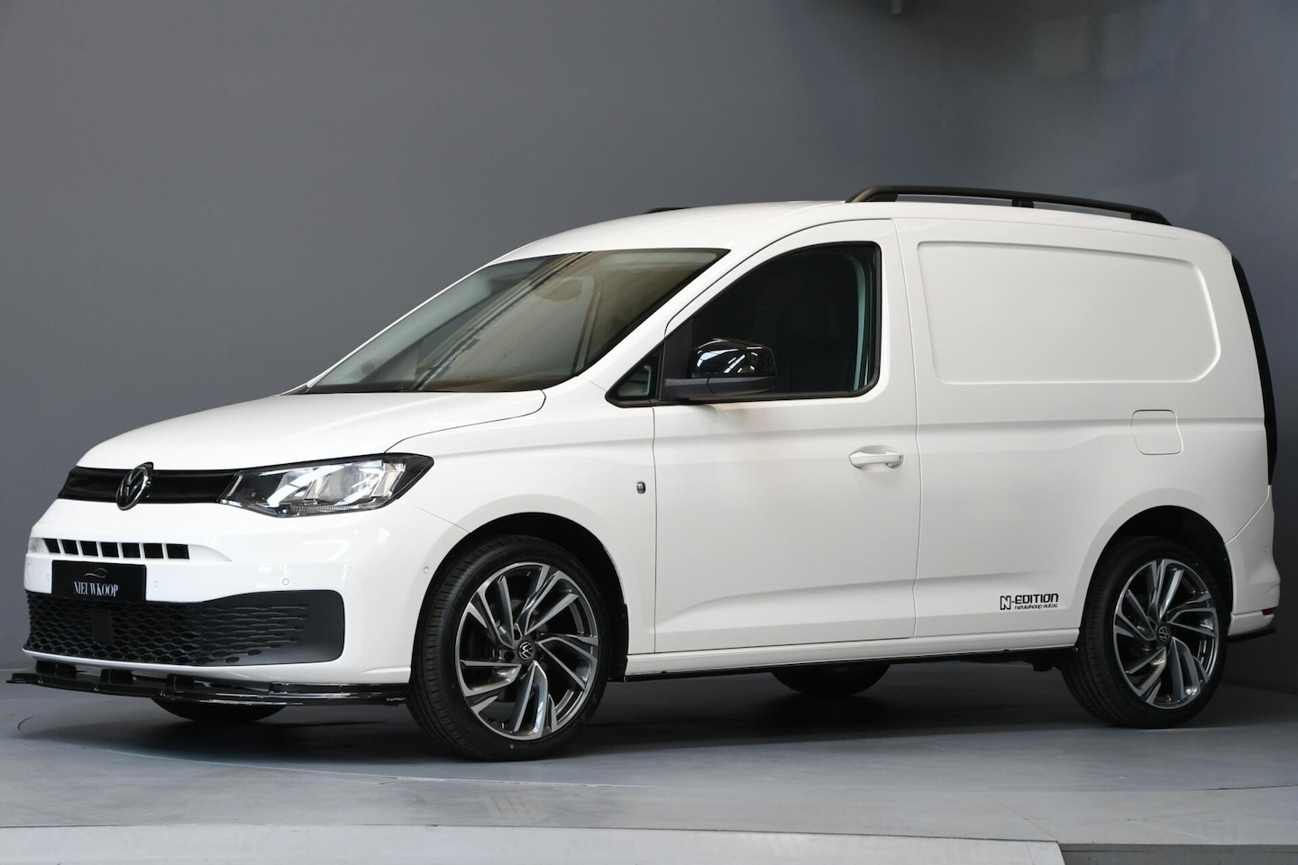 Volkswagen Caddy Cargo - 1.5 TSI N-EDITION | LEDER | CARPLAY | AIRCO - AutoWereld.nl