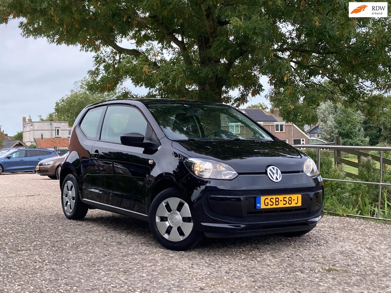 Volkswagen Up! - 1.0 groove up! BlueMotion | Airco + Nu € 3.975,-!!! - AutoWereld.nl