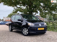 Volkswagen Up! - 1.0 groove up BlueMotion | Airco + Nu € 3.975,