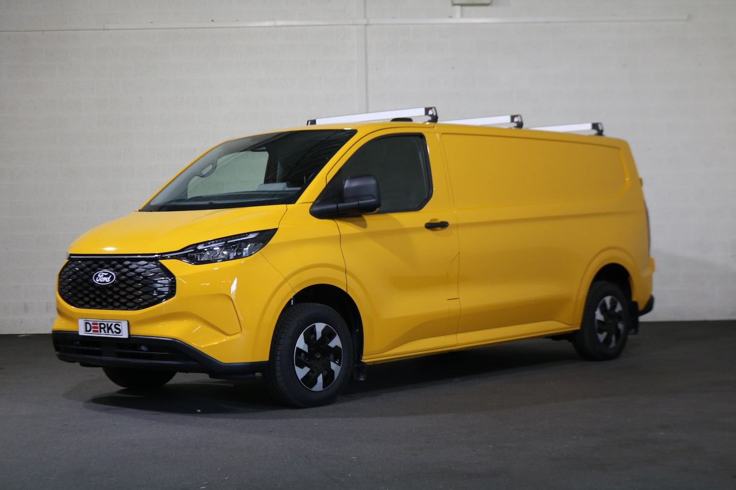 Ford Transit Custom - E-Transit 340 L2 H1 Trend 65 kWh (Wordt verwacht) - AutoWereld.nl