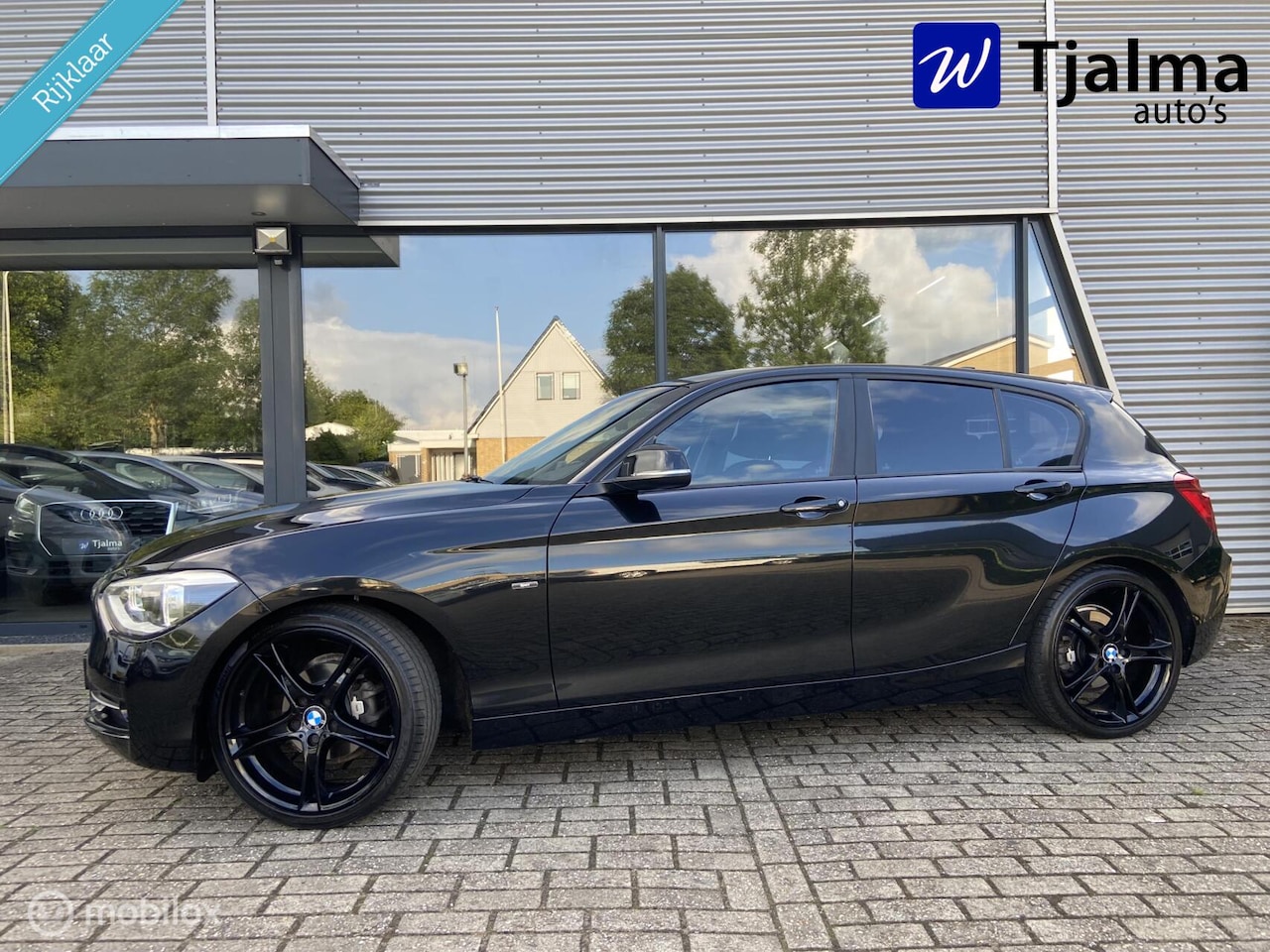 BMW 1-serie - 116i EDE High Executive Upgrade carplay 19 inch 5 deurs - AutoWereld.nl