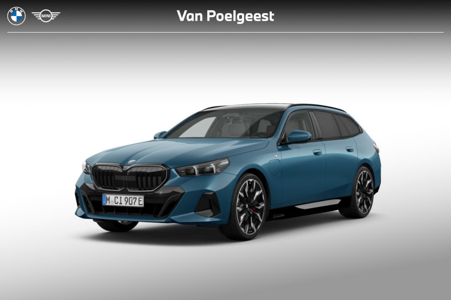 BMW 5-serie Touring - 550e xDrive | M Sport Pro | Innovation Pack | Travel Pack | Comfort Pack | Trekhaak - AutoWereld.nl