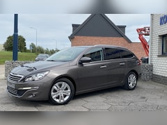 Peugeot 308 SW - 1.2 e-THP Bl. Exec. Autom/ Nw. distri/ Pano/ Clima/ Trekhaak
