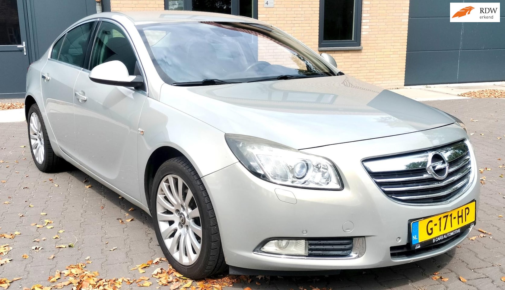Opel Insignia - 2.0 T Edition Automaat Half leder - AutoWereld.nl