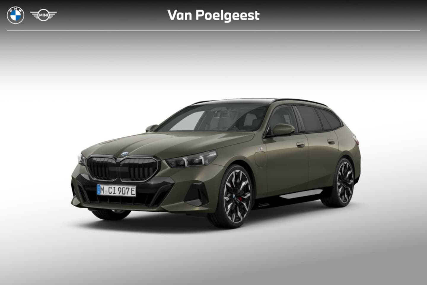 BMW 5-serie Touring - 550e xDrive | M Sport Pro | Innovation Pack | Travel Pack | Comfort Pack | Trekhaak - AutoWereld.nl