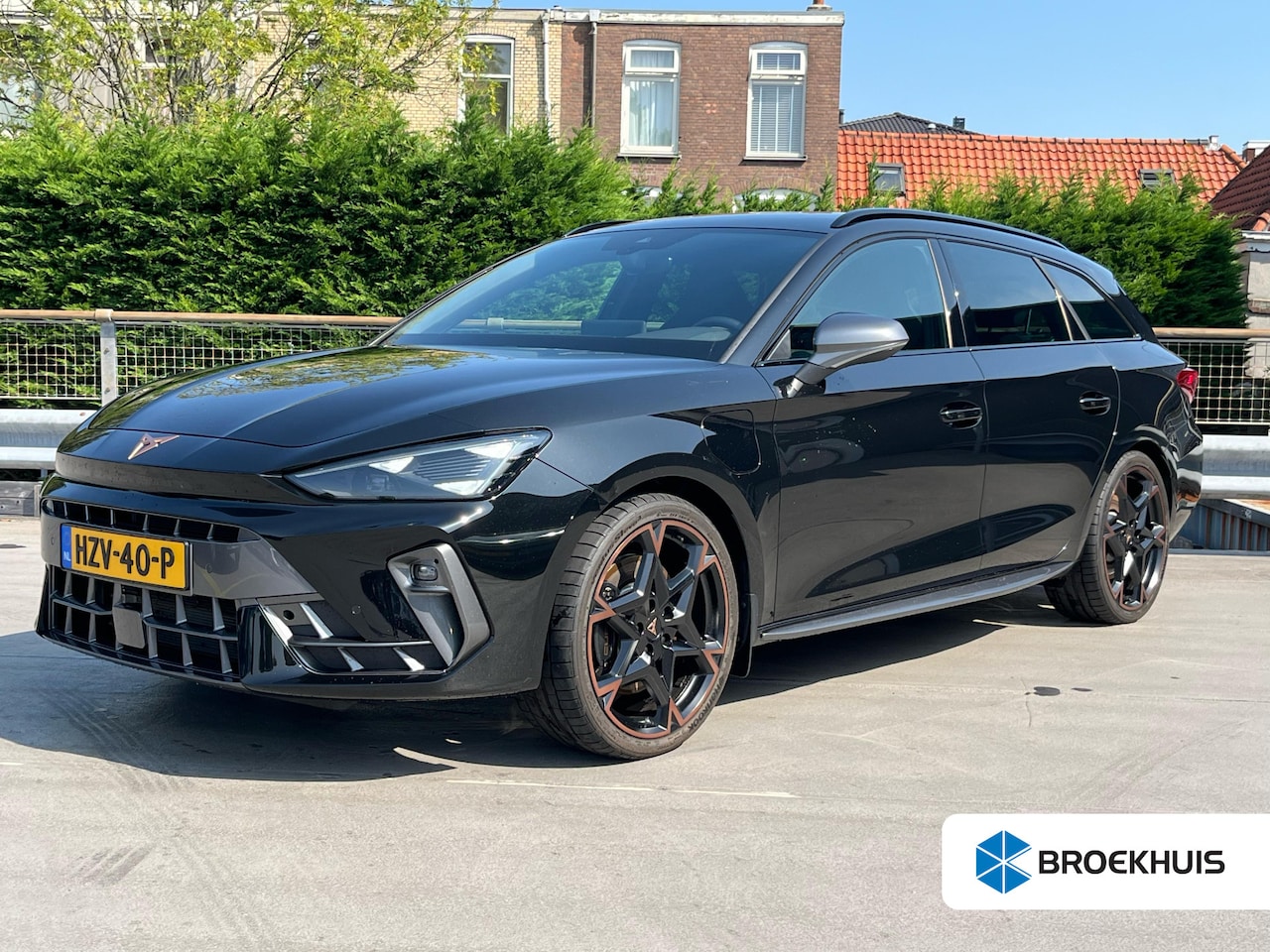 CUPRA Leon Sportstourer - 1.5 272PK TSI e-Hybrid VZ Performance | Trekhaak | Elektrische achterklep | Sportstoelen | - AutoWereld.nl