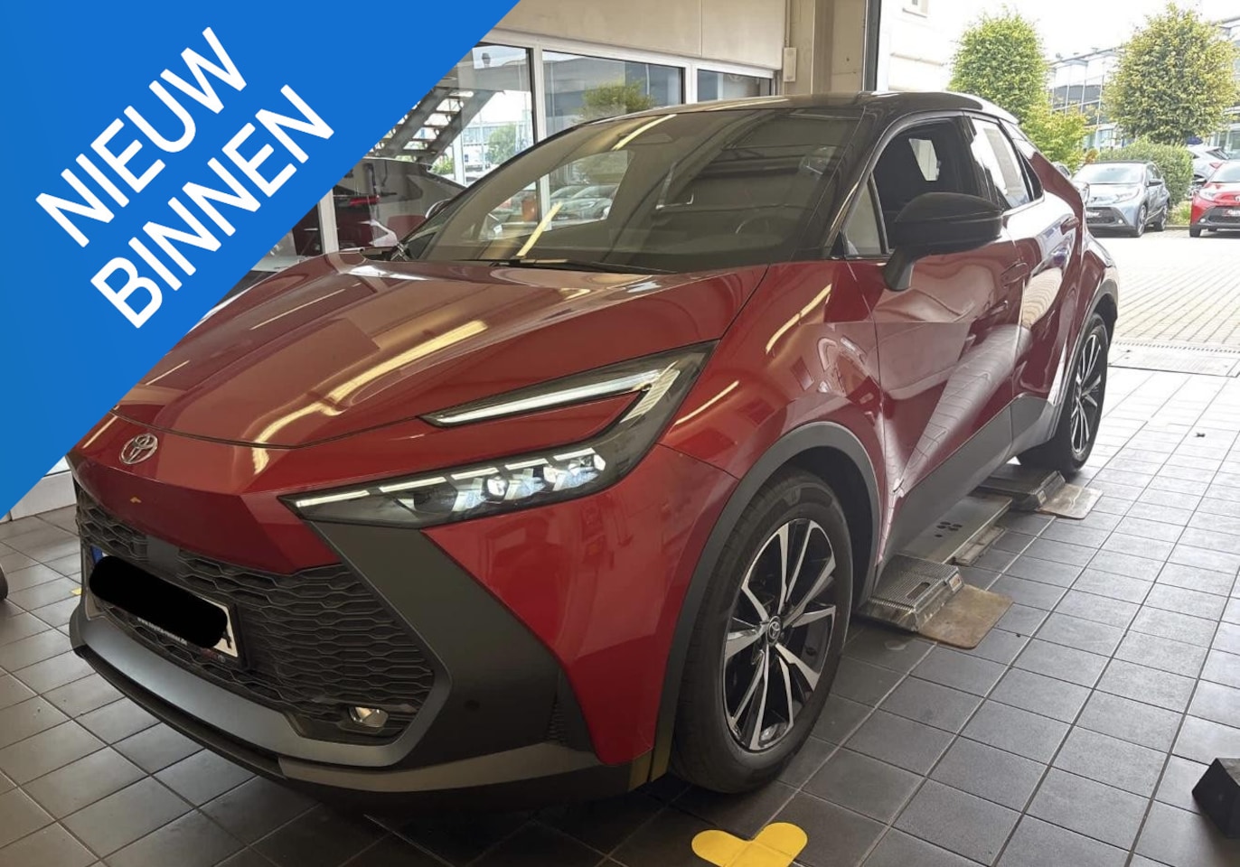 Toyota C-HR - 1.8 Hybrid 140 First Edition | Adaptieve Cruise Control | Apple Carplay | Elektrische Acht - AutoWereld.nl