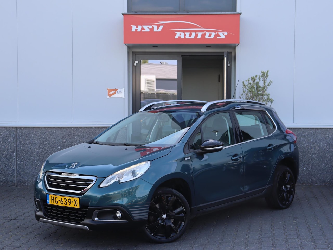 Peugeot 2008 - 1.2 PureTech Urban Cross navi LM airco org NL - AutoWereld.nl