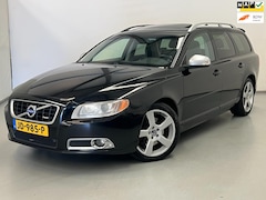 Volvo V70 - 2.4 D5 R-Design / Schuifdak / Memory / Premium Sound