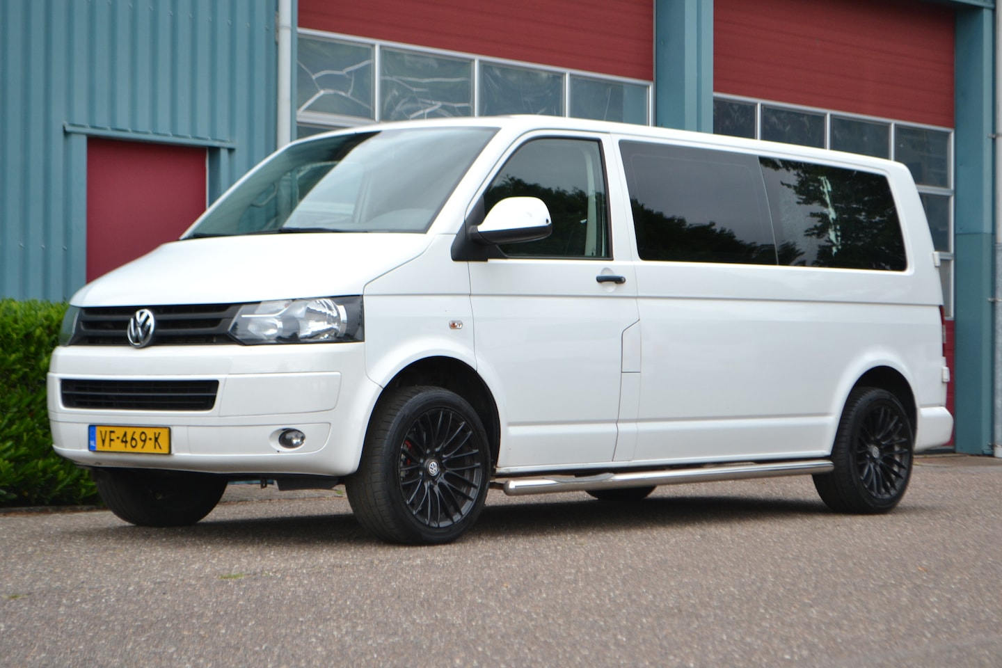 Volkswagen Transporter - 2.0 TDI L2H1 BM DC Trendline 2.0 TDI L2H1 BM DC Trendline - AutoWereld.nl
