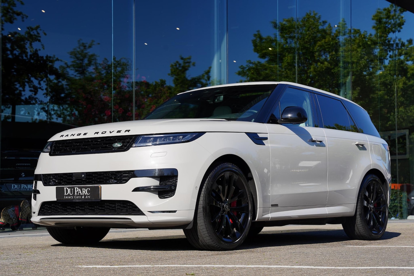 Land Rover Range Rover Sport - P 550 E Autobiography NL Auto 23 Inch Panoramadak Perlino Leder - AutoWereld.nl