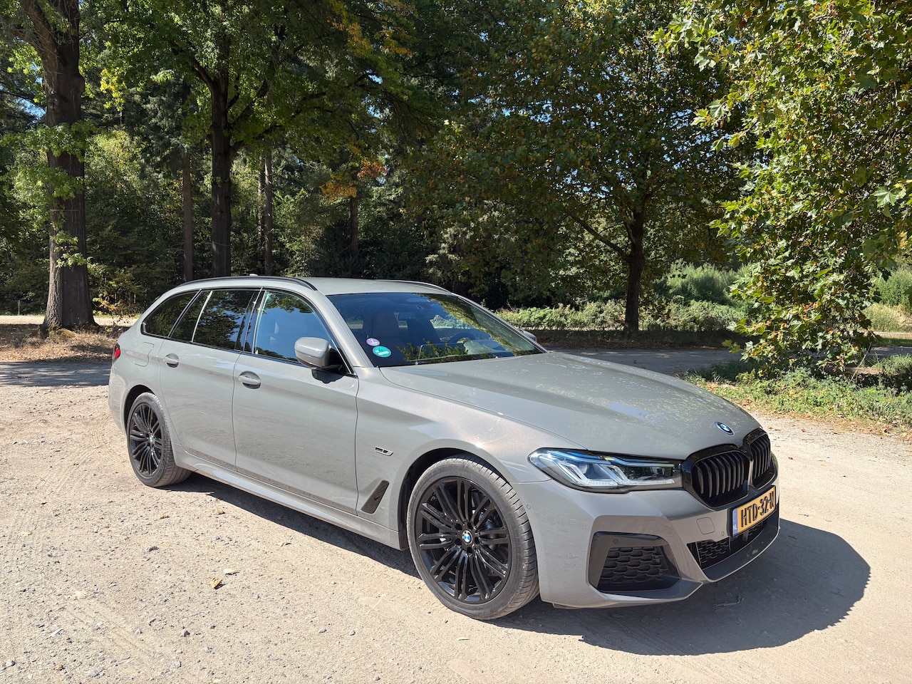 BMW 5-serie Touring - 530e Executive - AutoWereld.nl