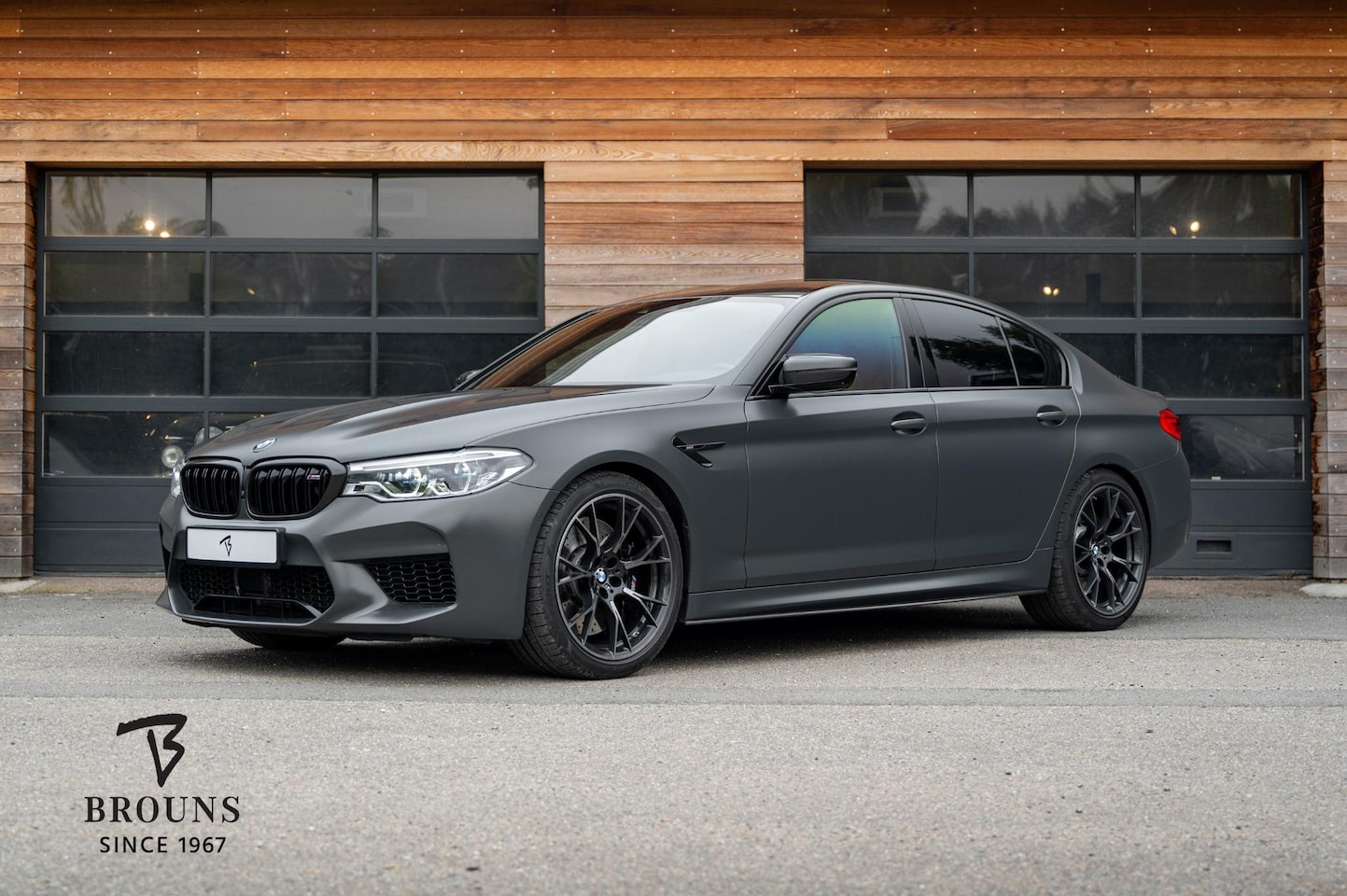 BMW M5 - Competition 35 Jahre 625pk | 1 van 350 | 1e eig. | Akrapovic - AutoWereld.nl