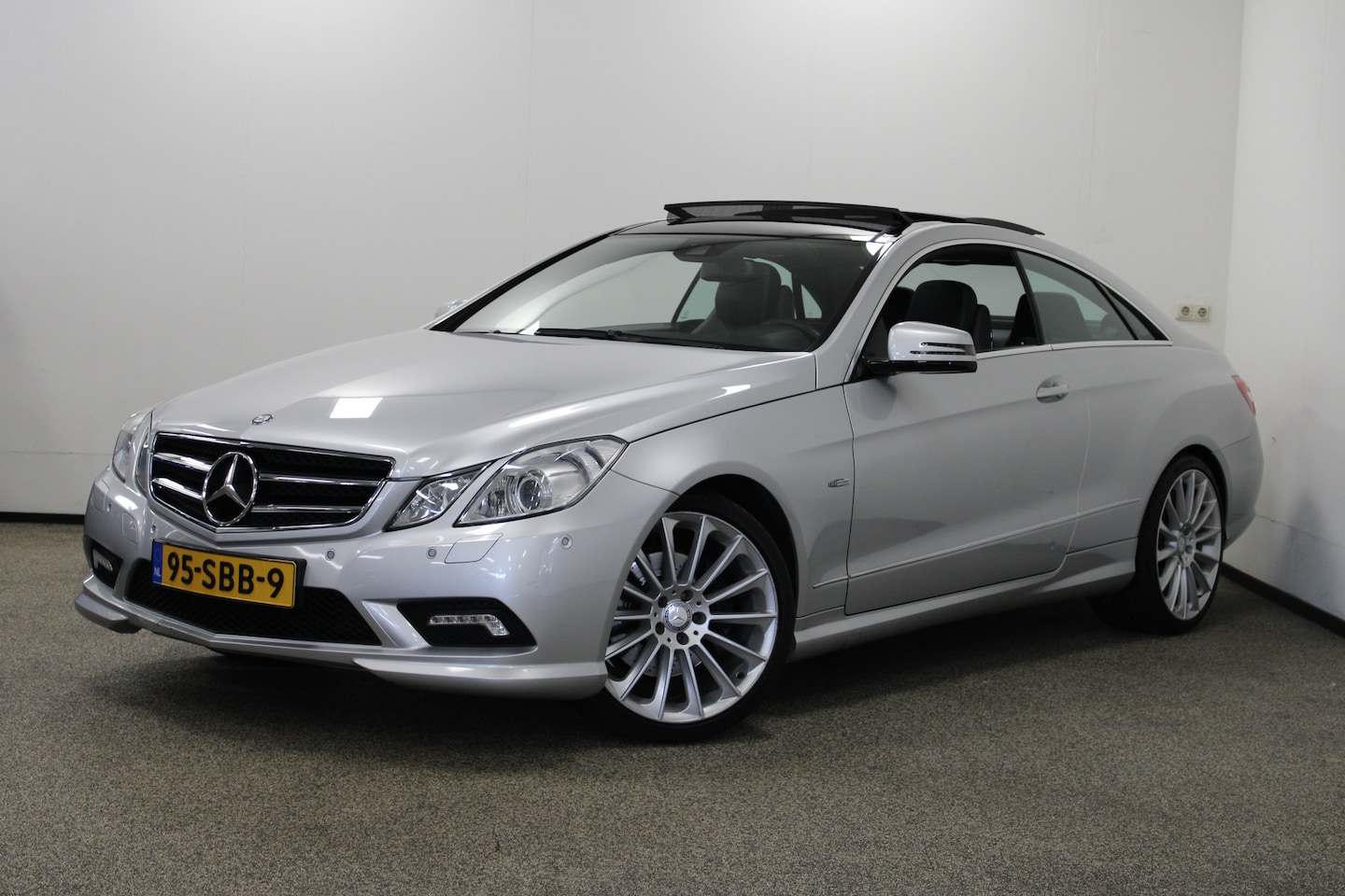 Mercedes-Benz E-klasse Coupé - 200 CGI Avantgarde 200 CGI Avantgarde - AutoWereld.nl