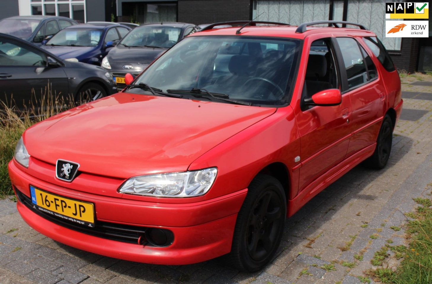 Peugeot 306 Break - 1.6 XT Oldskool Station met GTi velgen en sportauspuf! APK aug 2026! - AutoWereld.nl