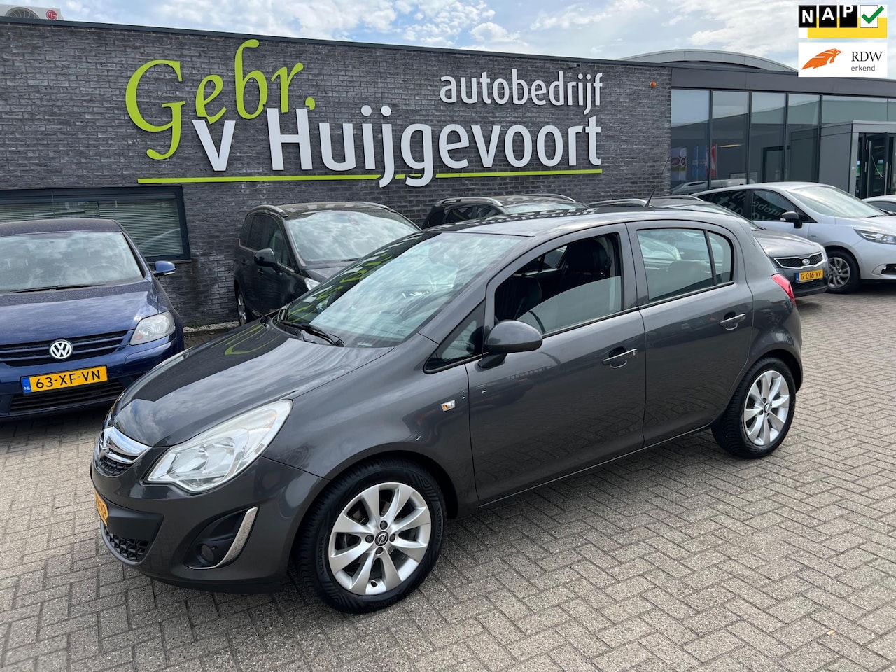 Opel Corsa - 1.2-16V Design Edition AIRCO - AutoWereld.nl