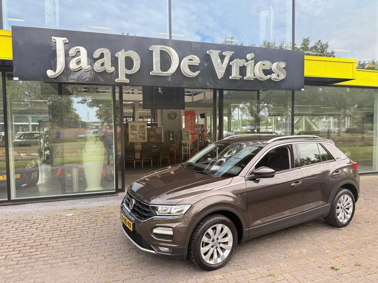 Volkswagen T-Roc - 1.5 TSI Style Business 1.5 TSI Style Business - AutoWereld.nl